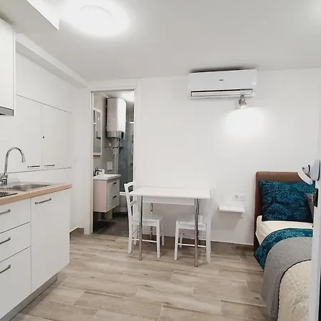 شقة Studio Tony & Old Split *